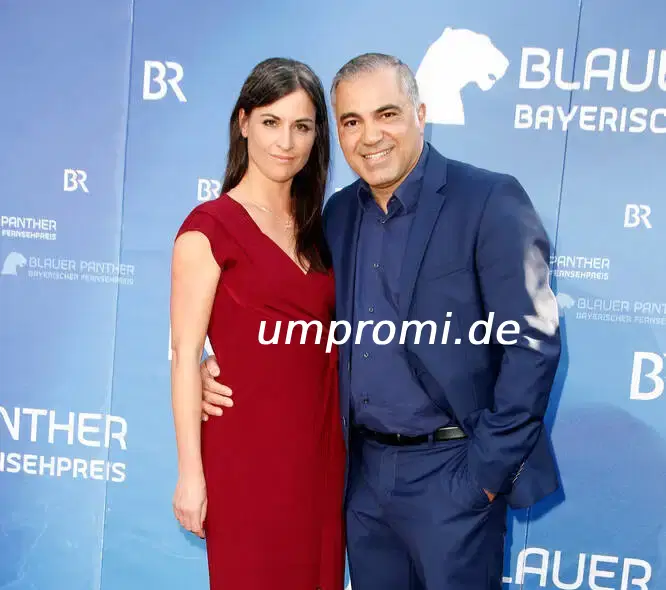 Familienleben im Hintergrund