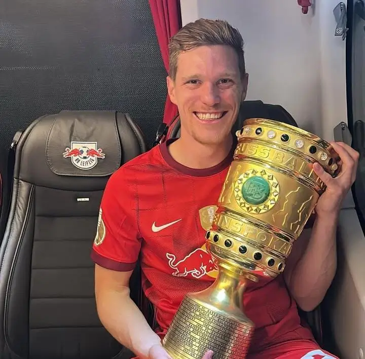 Biografie- von Marcel Halstenberg