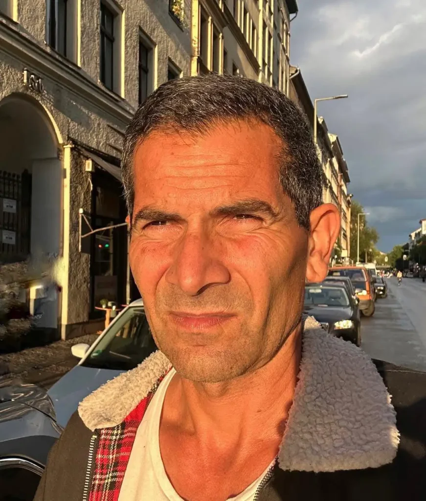 Biografie von Mitri Sirin