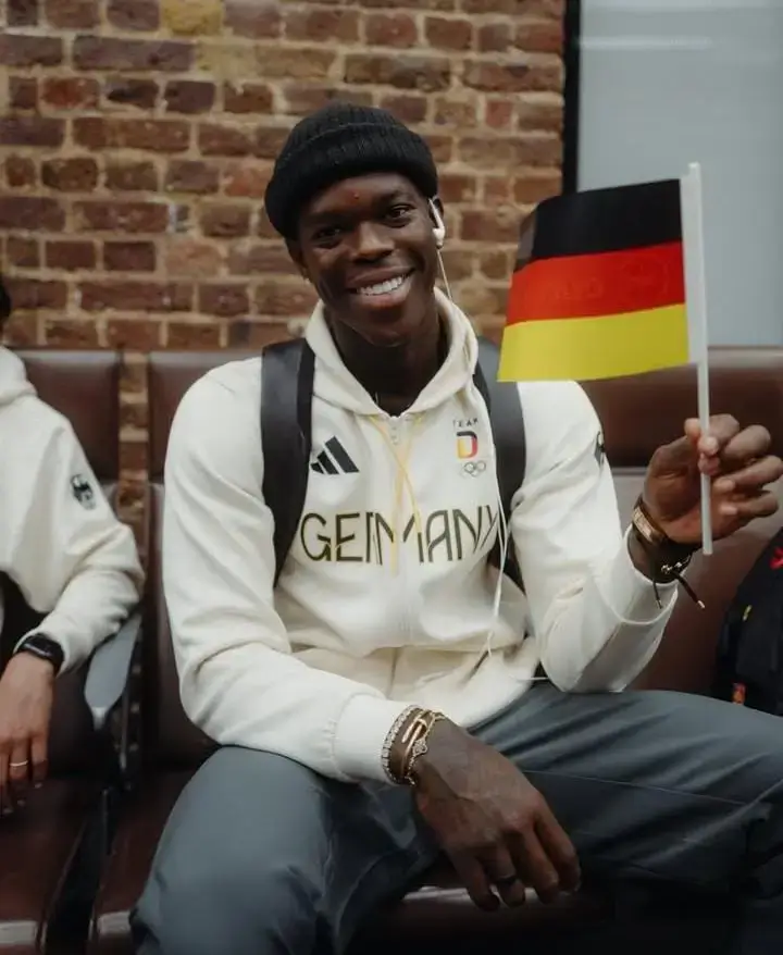 Dennis Schröder Geschwister